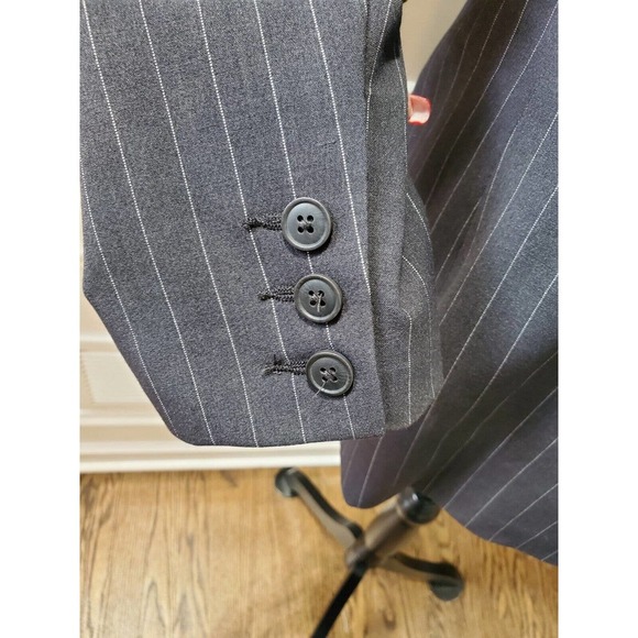 Norma Kamali Gray Polyester Single Breasted Three Buttons Fitted Blazer 12 - Picture 7 of 12